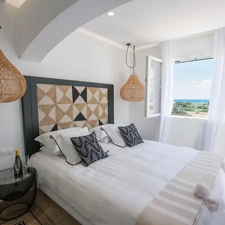 Divine Naxos Villa *