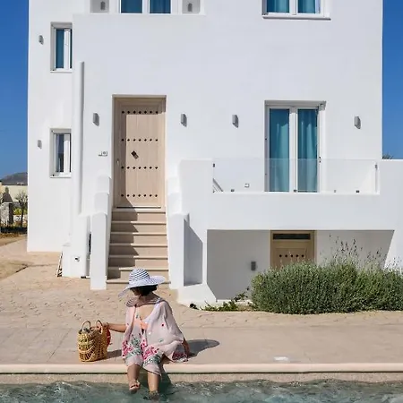 Divine Naxos *