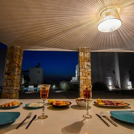 Divine Naxos * Plaka (Naxos)