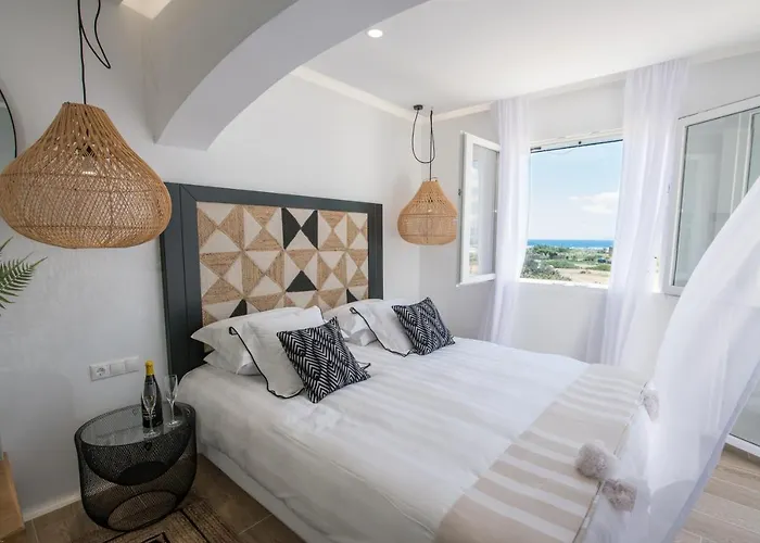 Divine Naxos Villa *