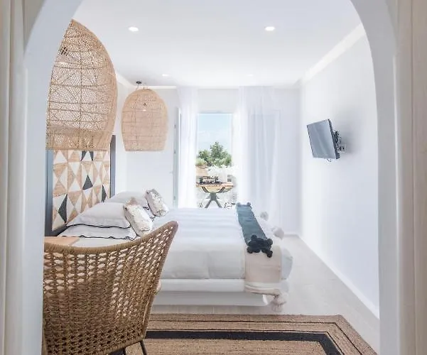 Divine Naxos * Pláka